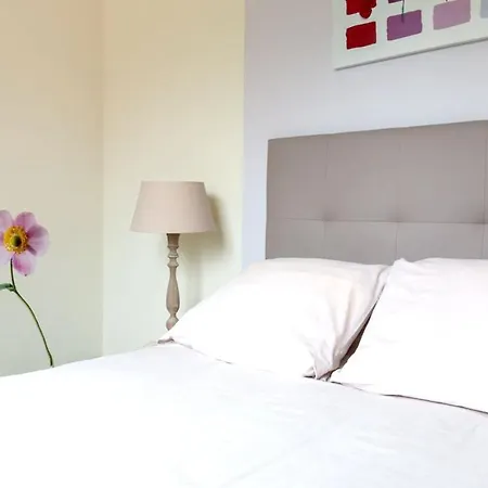 Spacieuse A Avec Piscine Privee Et Jacuzzi