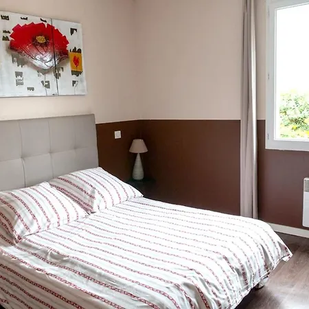 Spacieuse A Avec Piscine Privee Et Jacuzzi * Арес