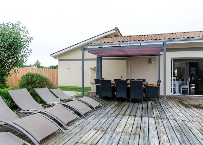 Spacieuse A Avec Piscine Privee Et Jacuzzi Villa